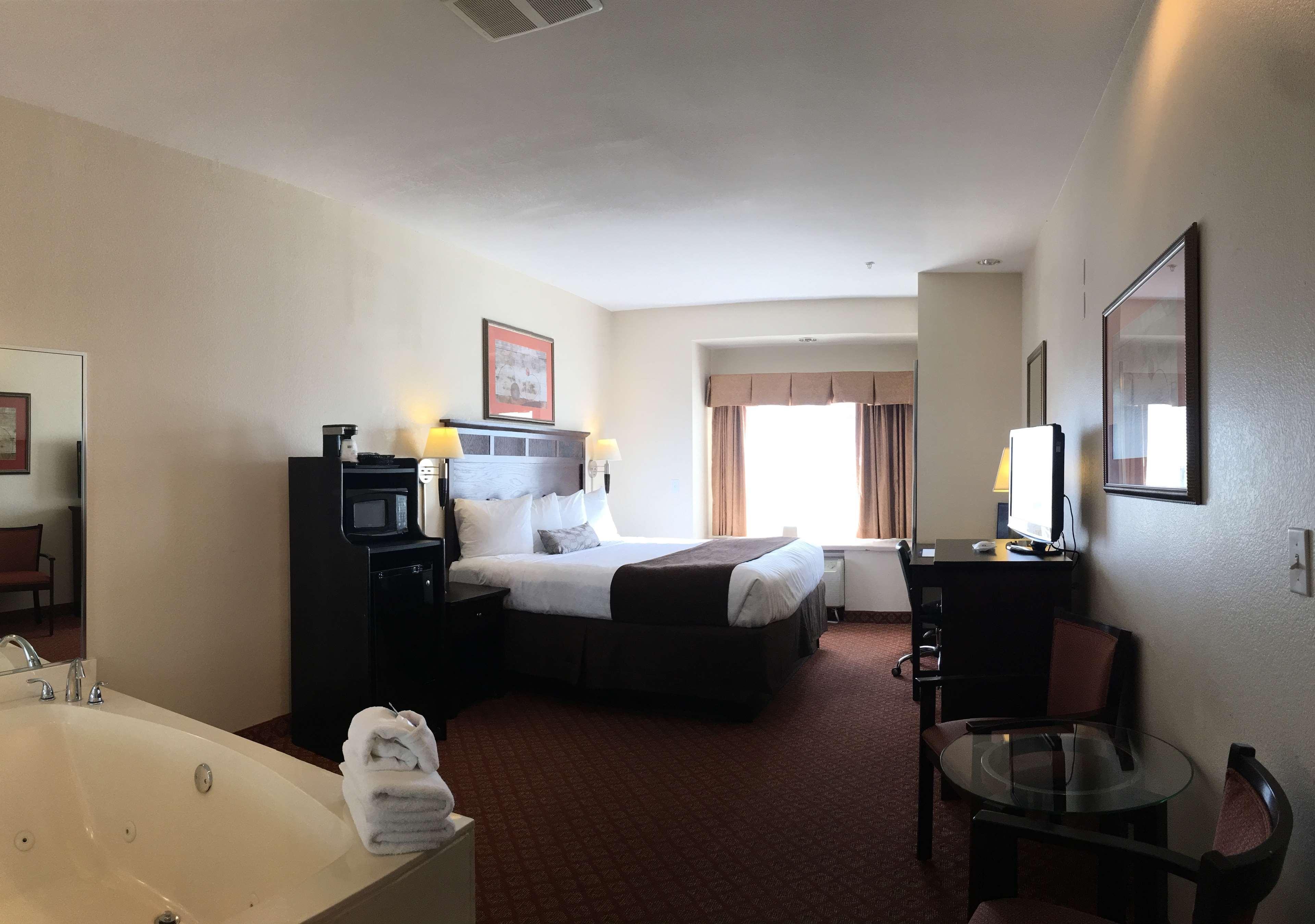 Best Western Roanoke Inn & Suites Exteriör bild