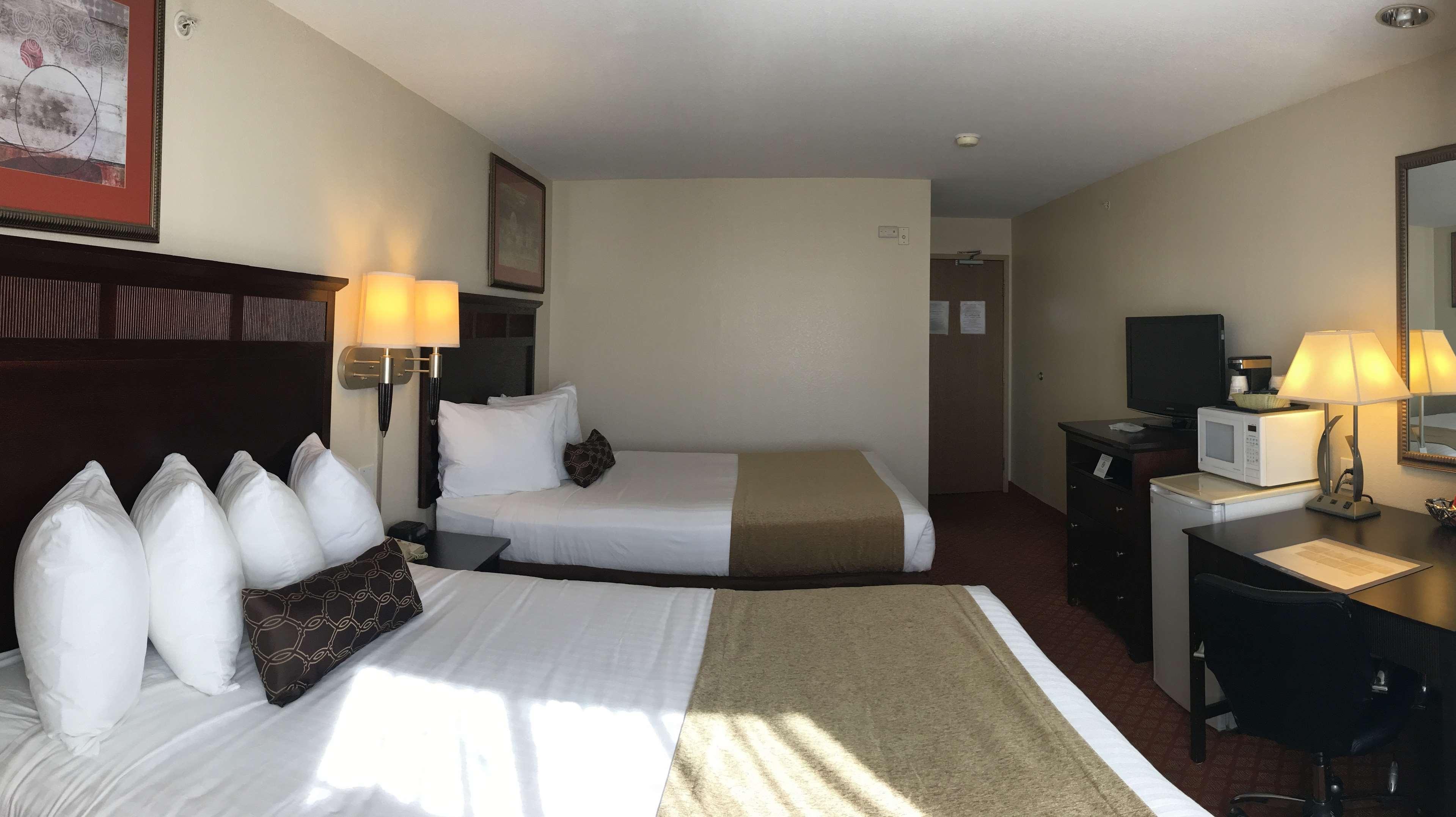 Best Western Roanoke Inn & Suites Exteriör bild