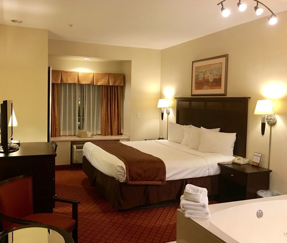 Best Western Roanoke Inn & Suites Exteriör bild