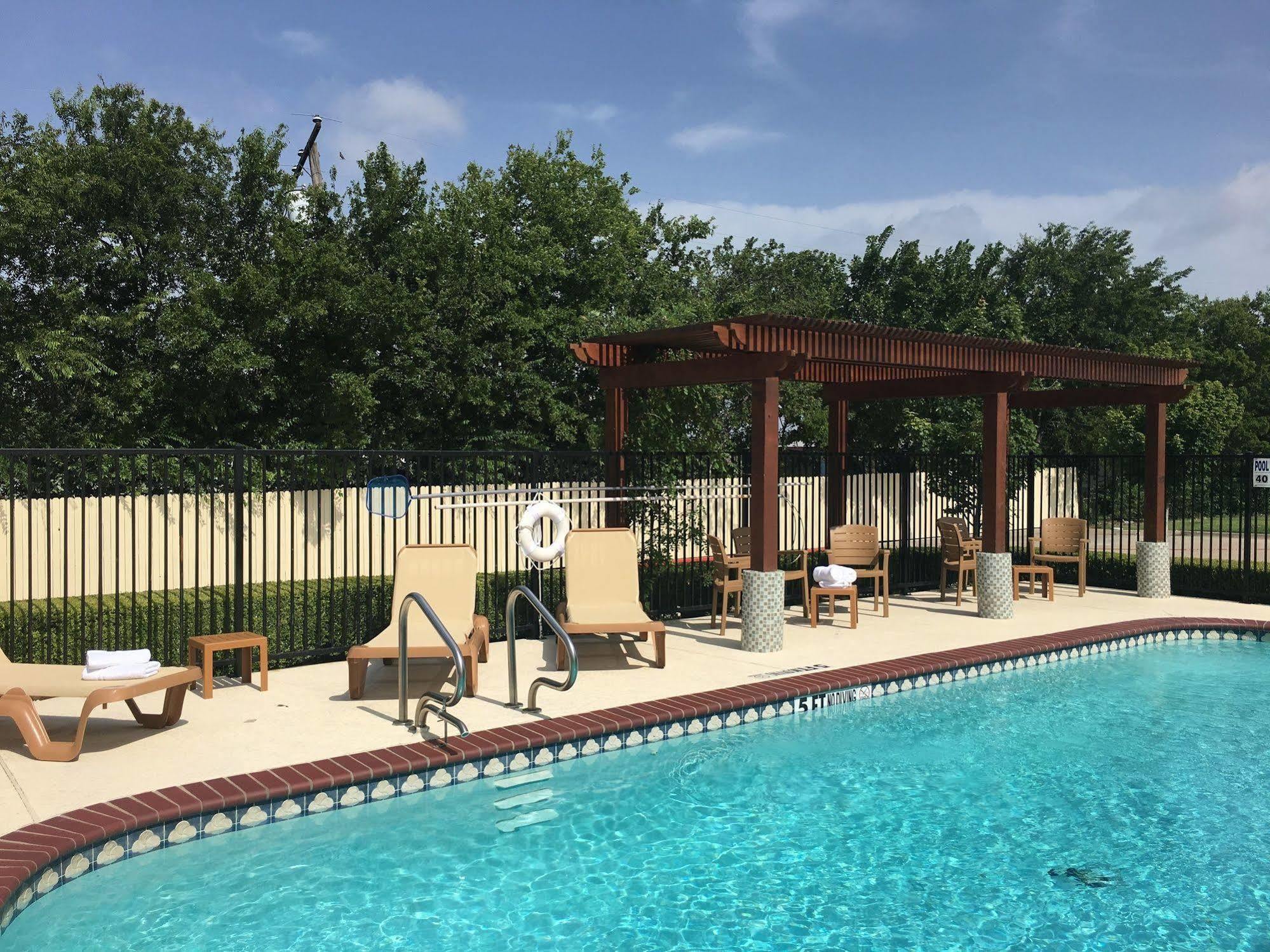 Best Western Roanoke Inn & Suites Exteriör bild